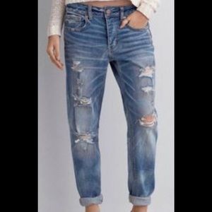 American Eagle BOY CROP Distressed Jeans